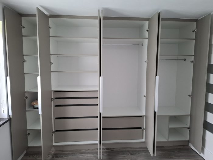 szafa 3